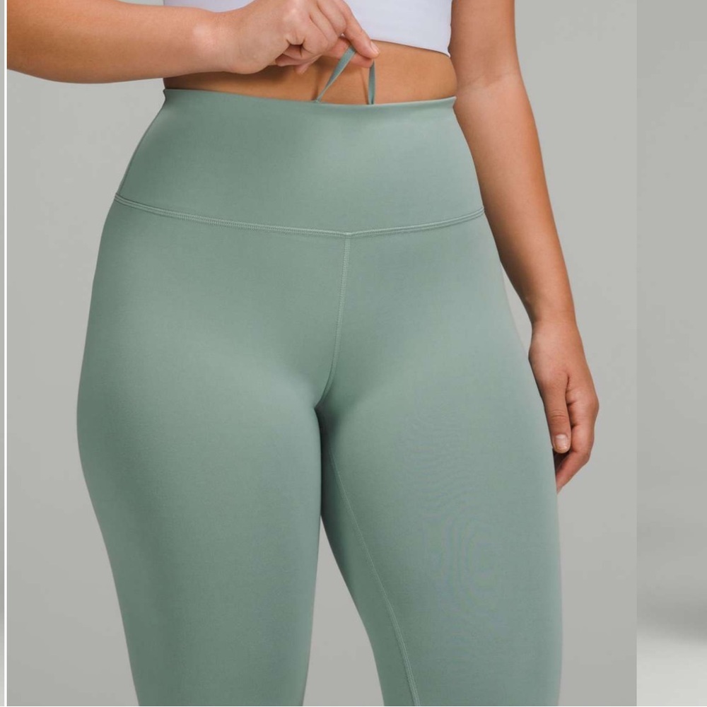 Lululemon Wunder Train Contour Fit Leggings Size 8